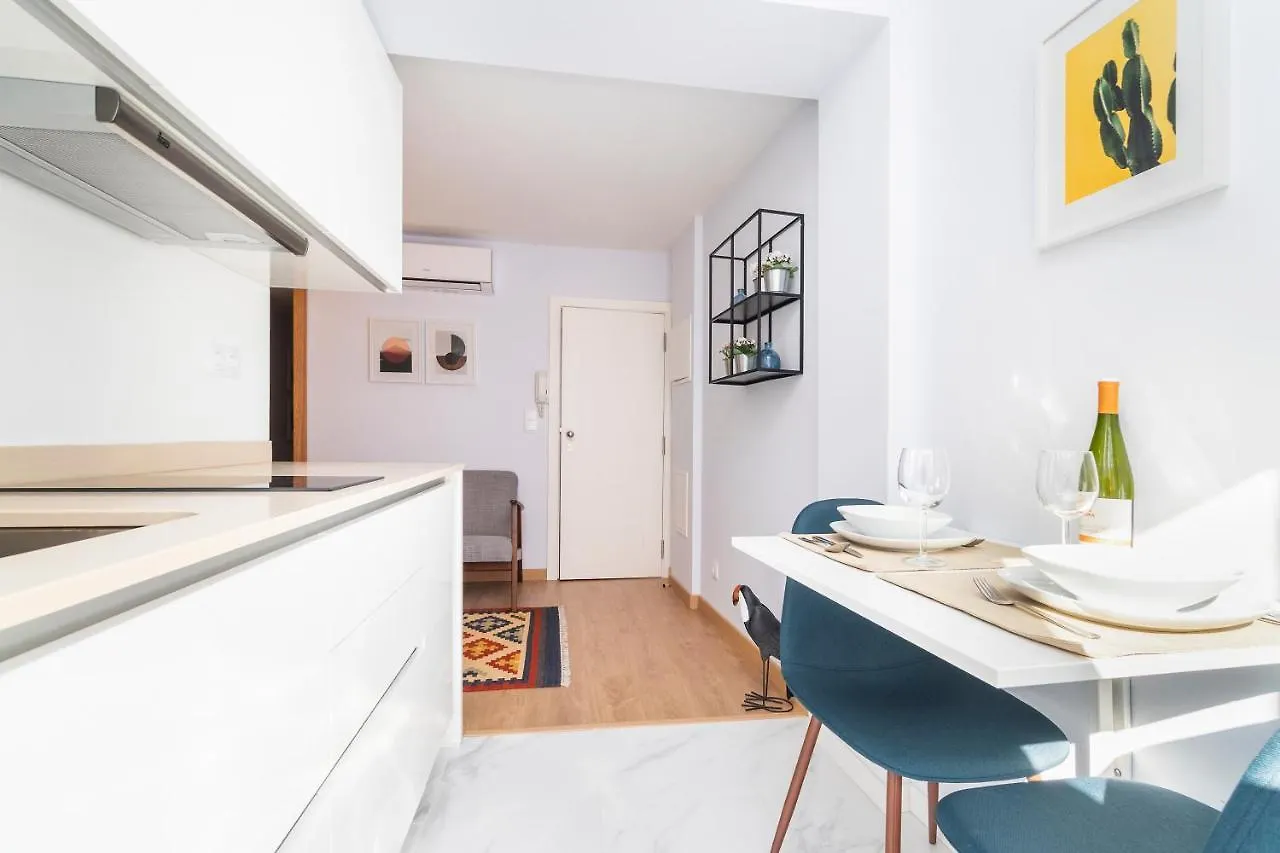 Perfect 1 Bed In Chiado With Aircon Lägenhet Lisboa